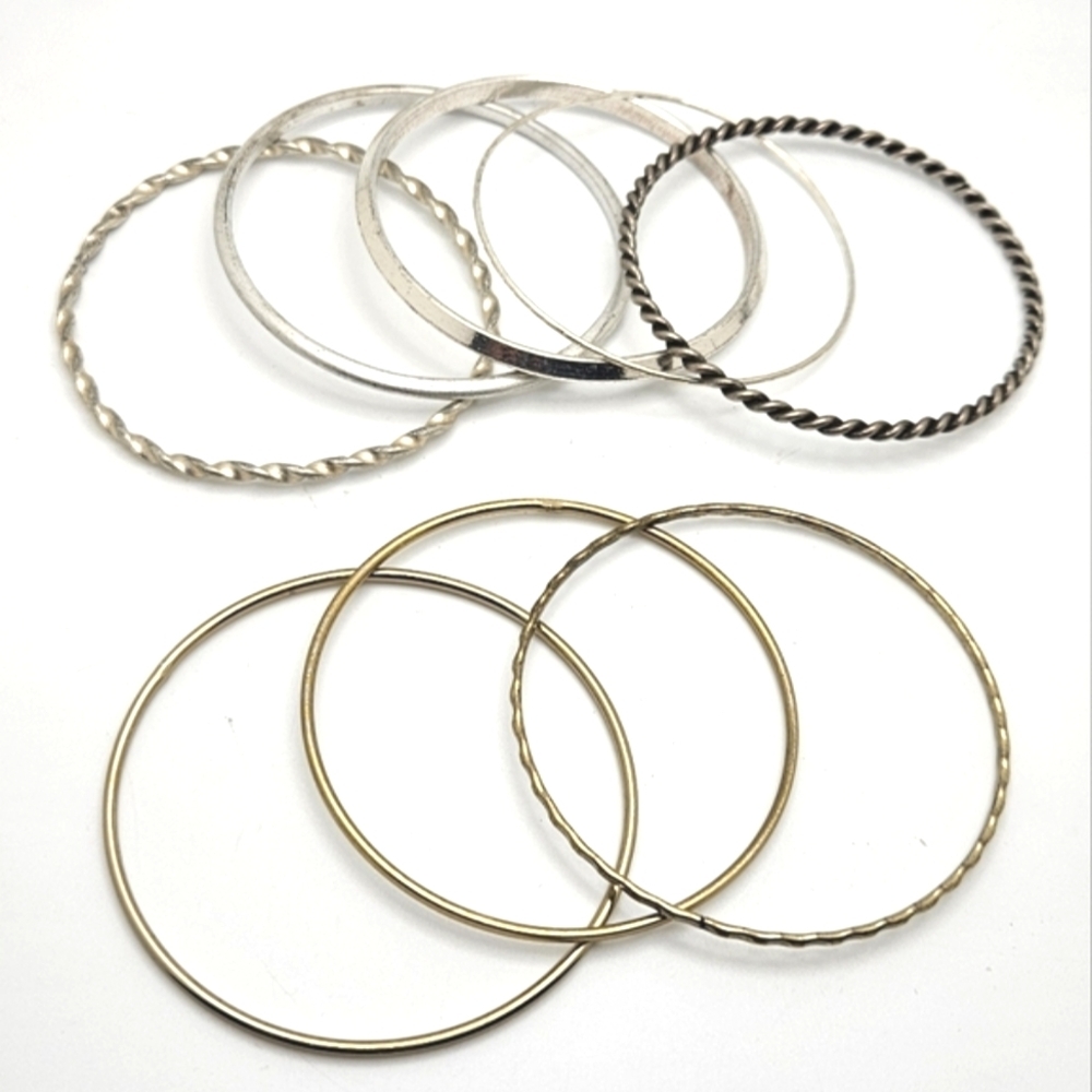 🟢3/$19🟢 Mixed Bracelet Lot 8x Piece Silver Gold Metal Bangle Bracelets - Picture 3 of 3
